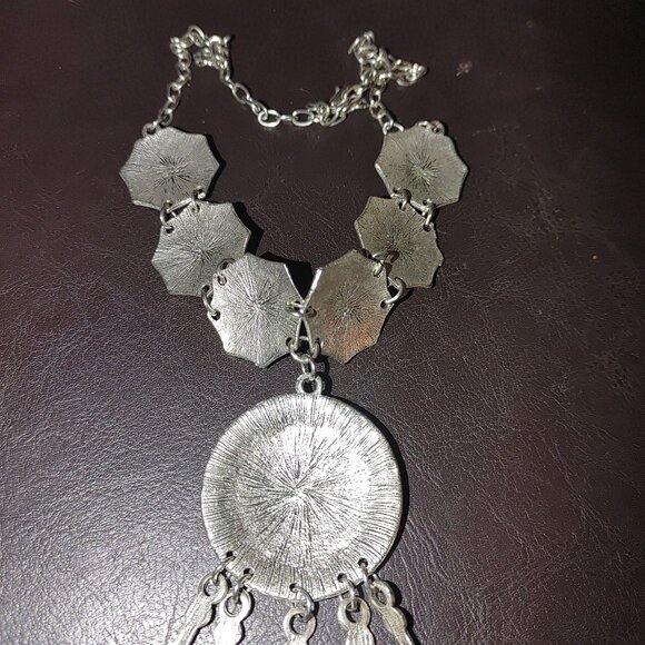 Vintage Silver Tone Coin Necklace Ornate Medallion Chain Boho Gypsy Bohemian - Picture 6 of 8